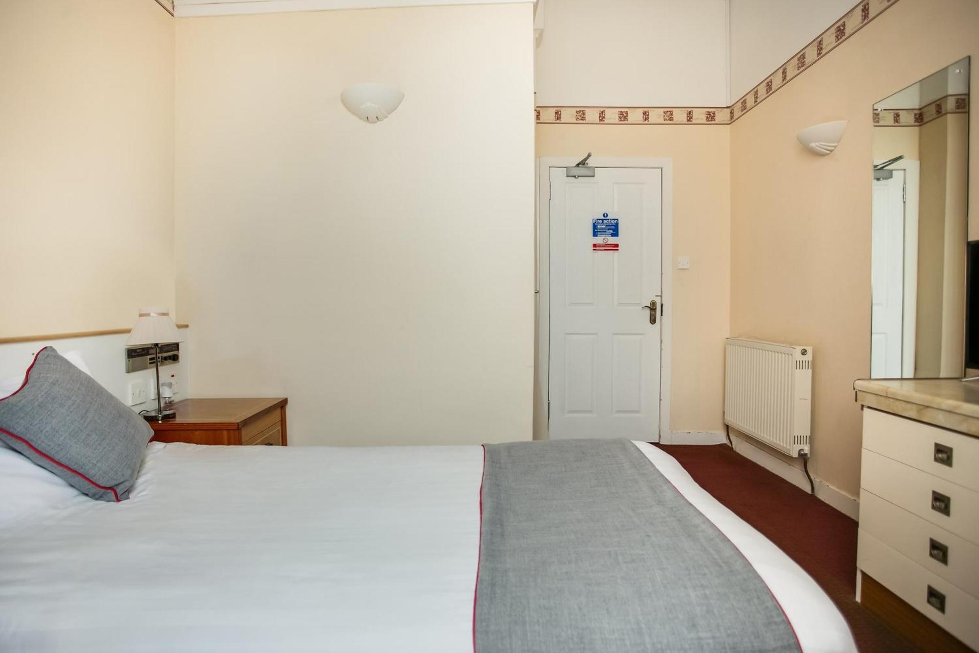 Oyo Glenpark Hotel, Ayr Central Εξωτερικό φωτογραφία
